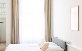 KIBI Rooms self check-in